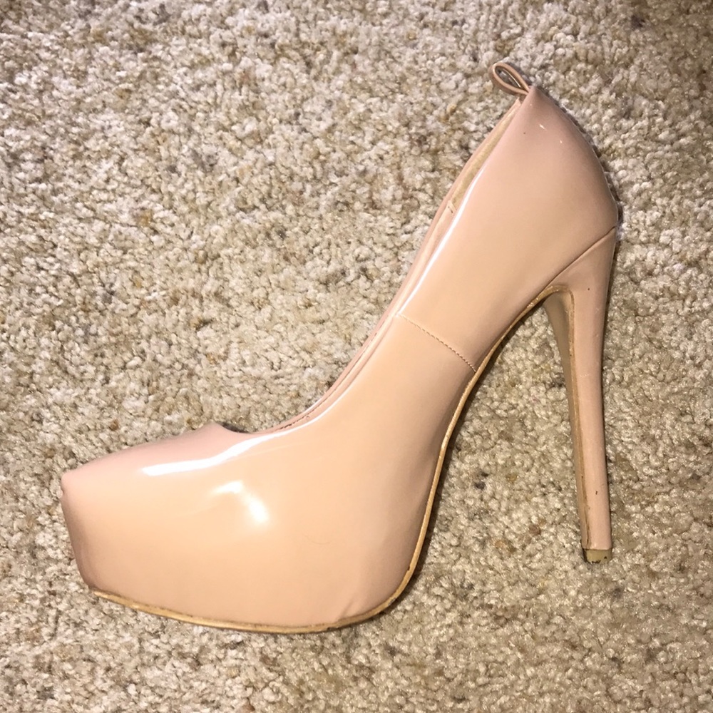 Nude Heels - Size 8